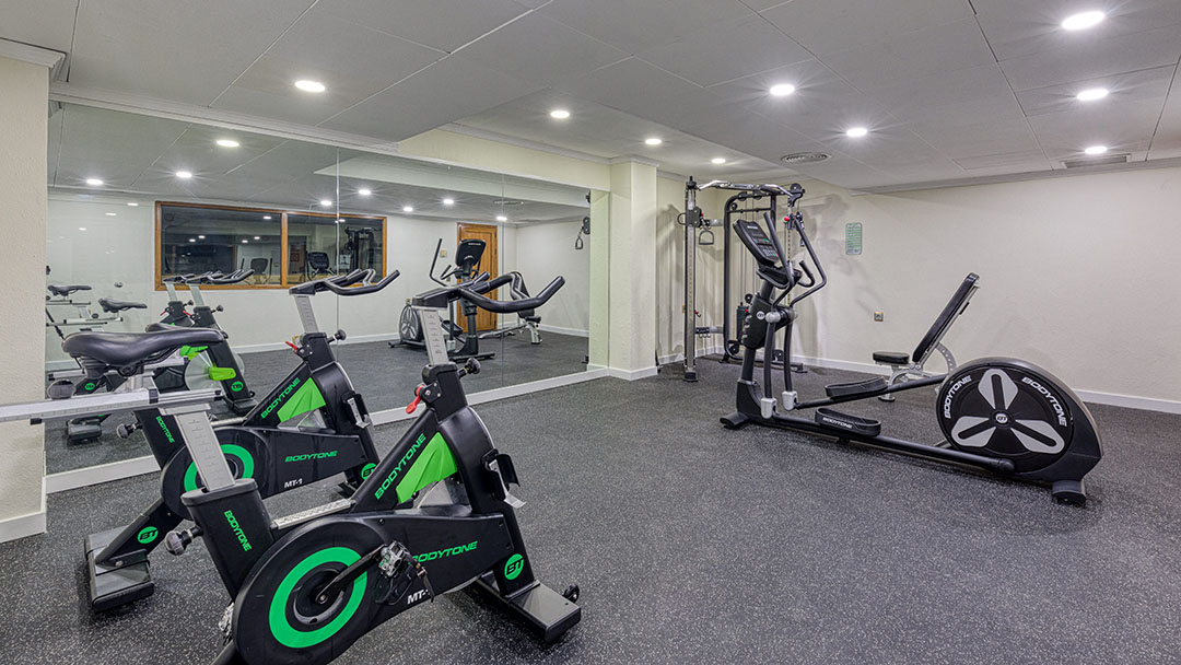 001_alta_playacalida Gimnasio.jpg